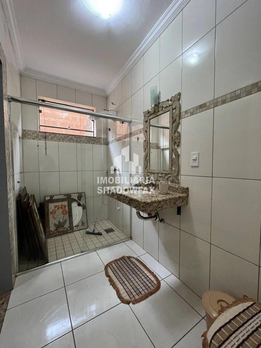 Casa com 4 quartos, 400m², à venda em Dourados, Portal