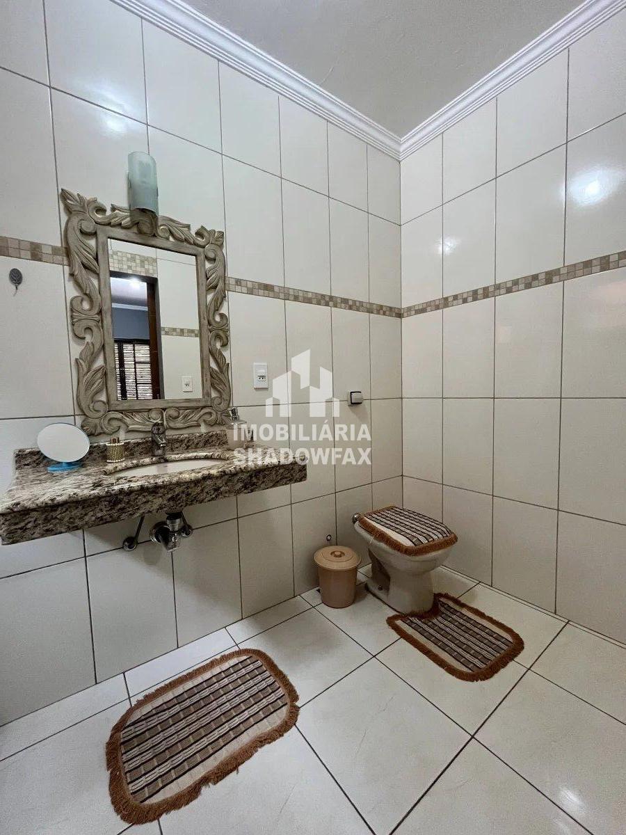 Casa com 4 quartos, 400m², à venda em Dourados, Portal