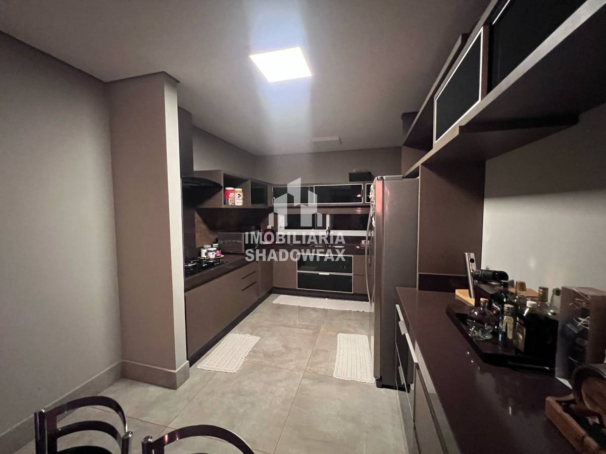 Casa à venda em Dourados, Jardim Paulista, com 3 quartos, 280m²