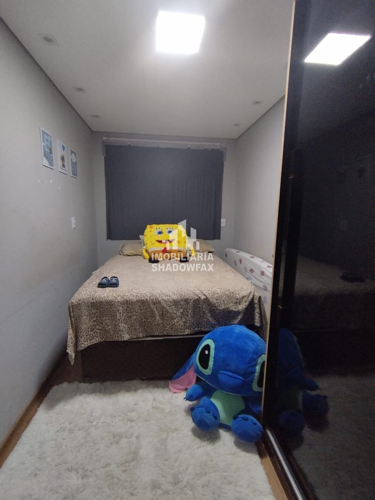 Casa com 2 quartos, 179m², à venda