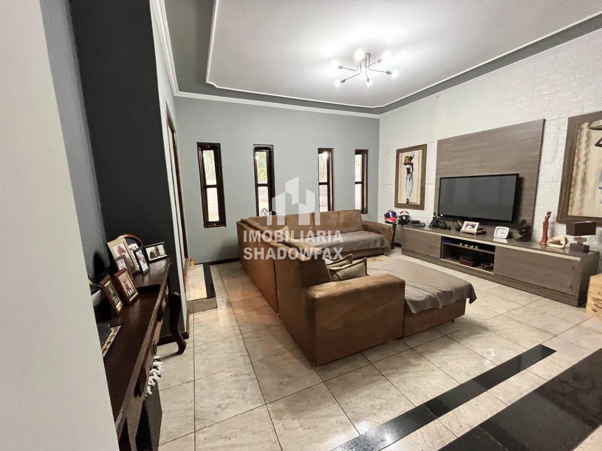 Casa com 4 quartos, 400m², à venda em Dourados, Portal