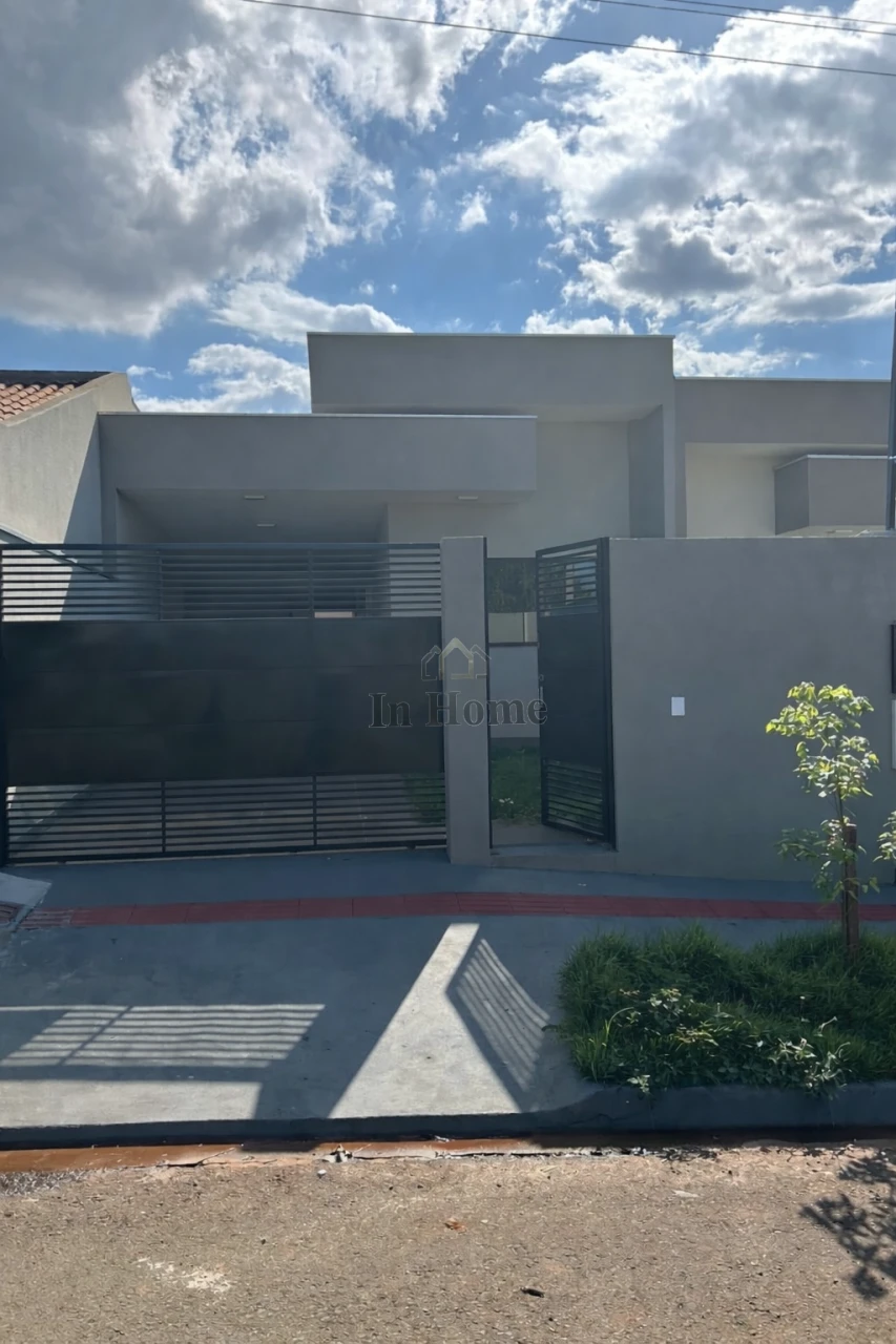 Casa Nova com Suíte + Churrasqueira prontinha para MORAR!