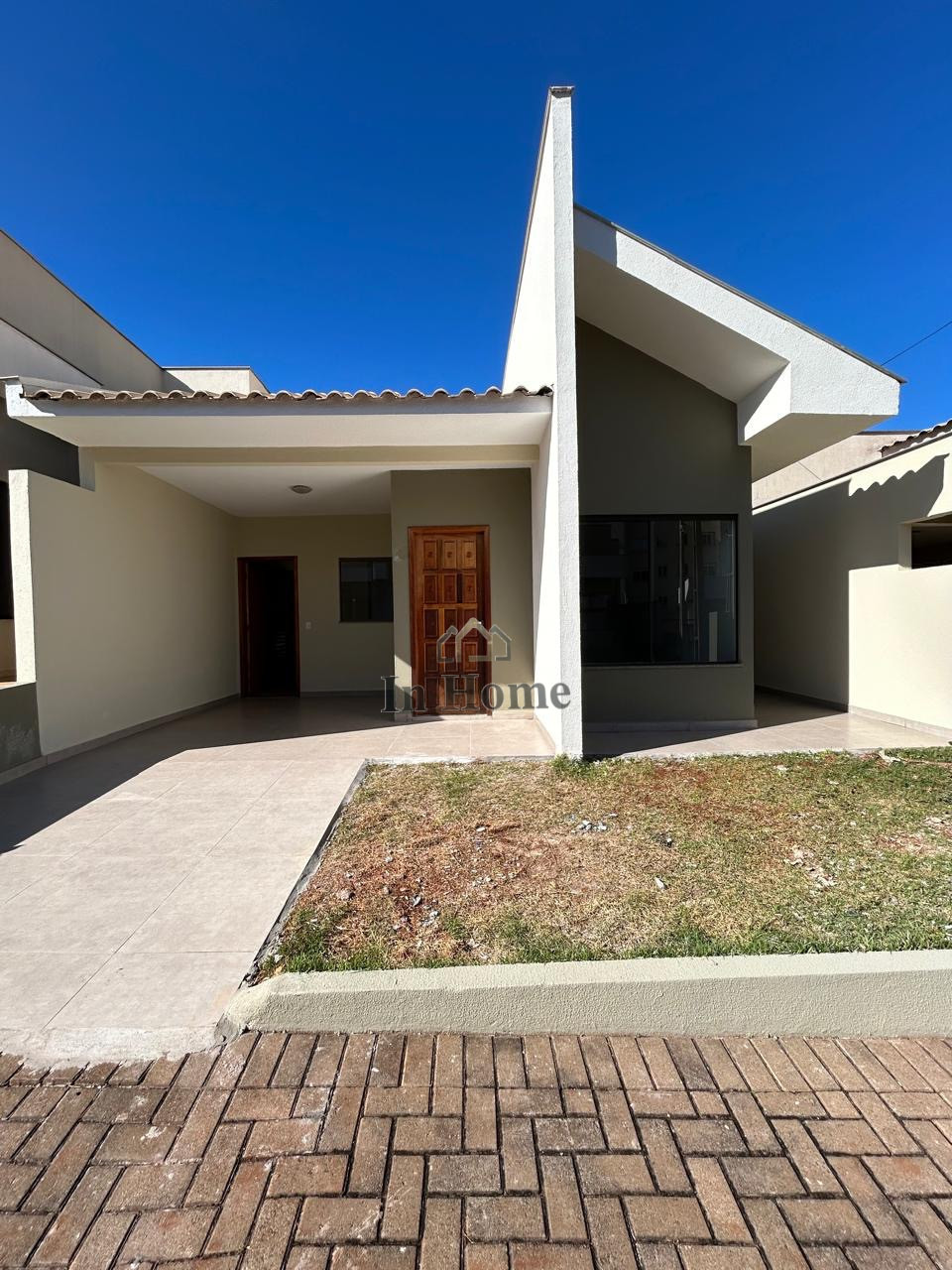 Casa com 3 dormitórios á Venda no Centro Cambé
