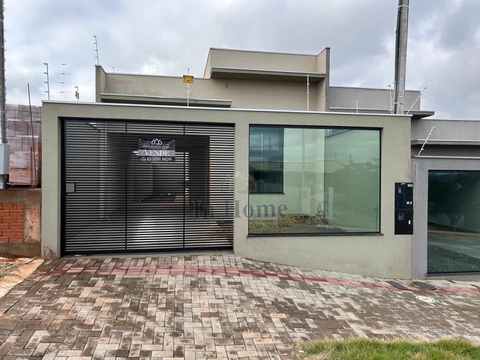 Linda casa com 2 dormitórios no Jardim Araucária em Cambé