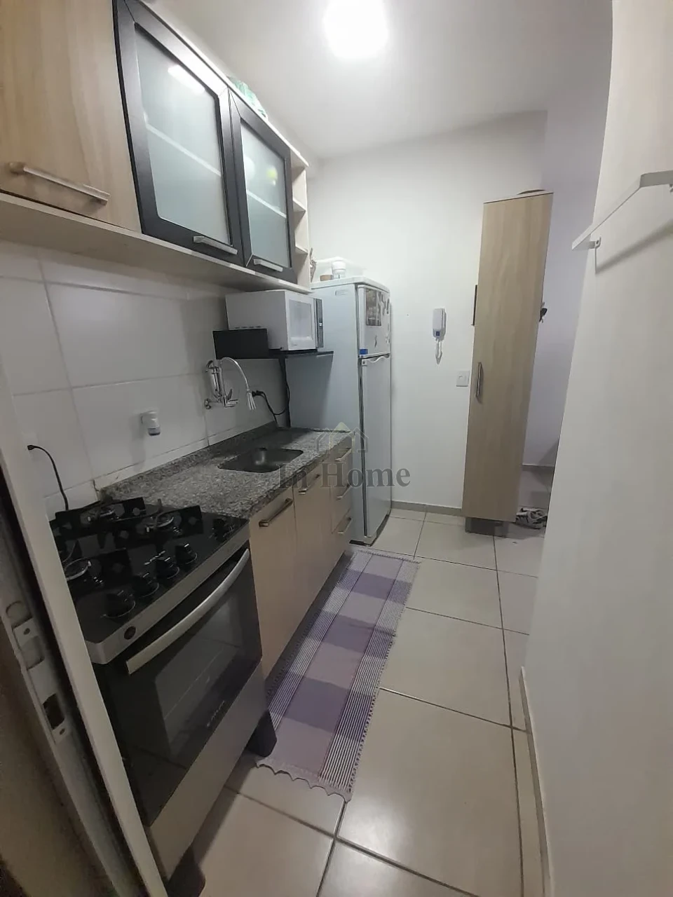 Apartamento no condomínio Fiore D Italia em Cambé