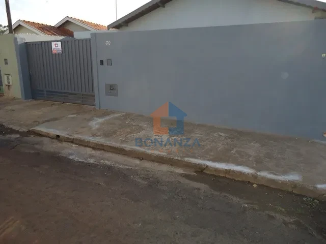 Imagens do imóveis Casa na Rua Doutor Plínio Aristides Targa 30