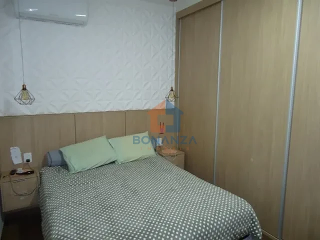 Imagens do imóveis Casa à venda na R. Sebastião Bonalume, 180