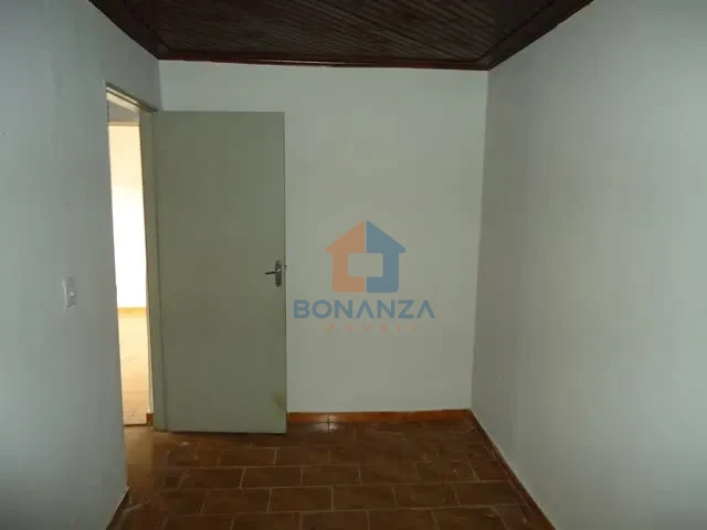 Imagens do imóveis Casa à venda na Av. São Paulo, 75