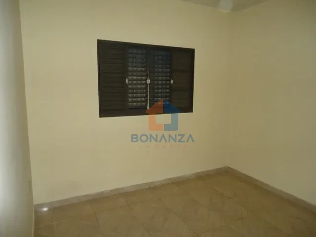 Imagens do imóveis Casa na Rua Doutor Plínio Aristides Targa 30