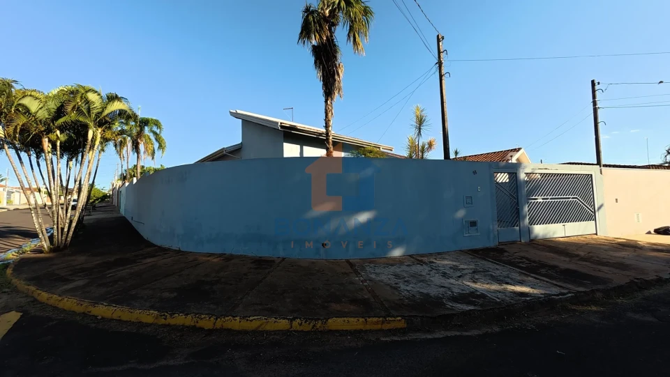 Casa na Avenida Doutor José di Giovânni 51