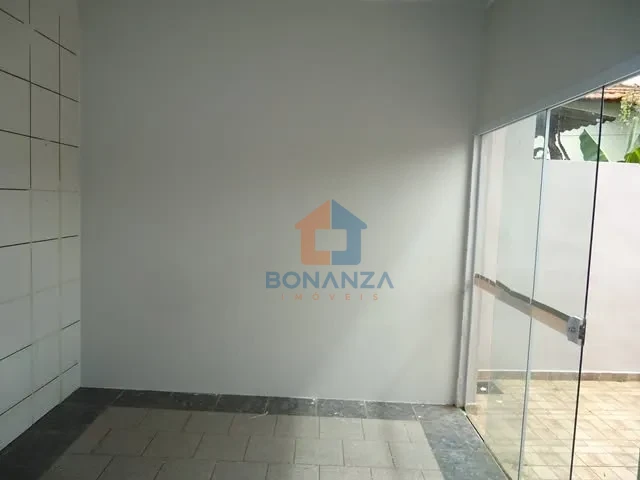 Imagens do imóveis Casa à venda na Av. São Paulo, 75