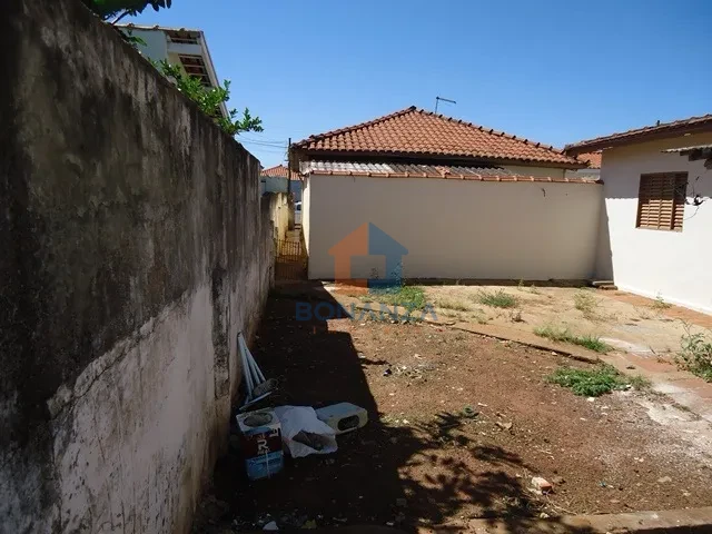 Casa na Avenida Doutor Adhemar de Barros 358 FDS