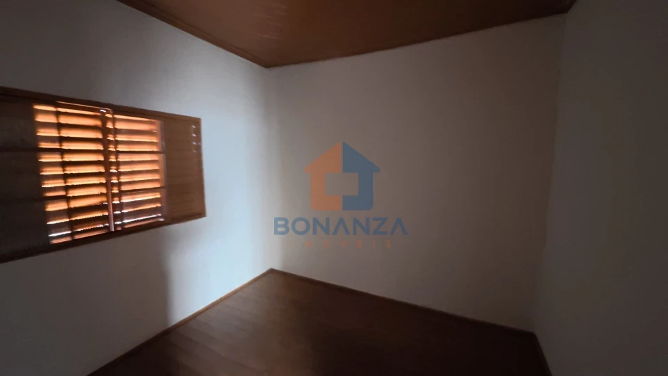 Casa na Avenida Irmãs Cintra, 57