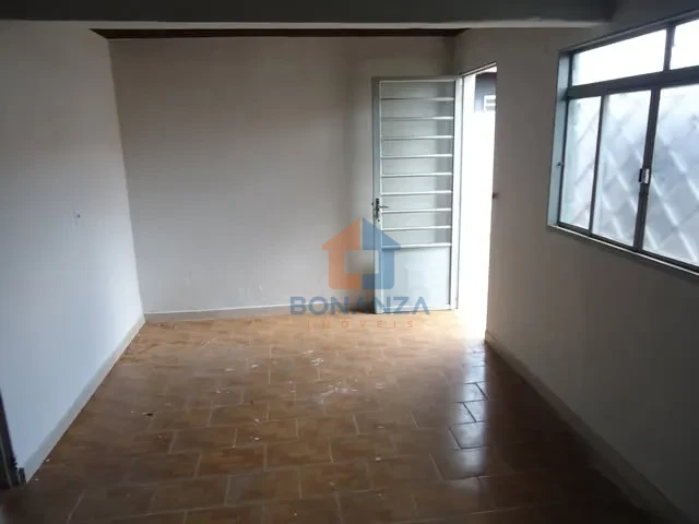 Imagens do imóveis Casa à venda na Av. São Paulo, 75