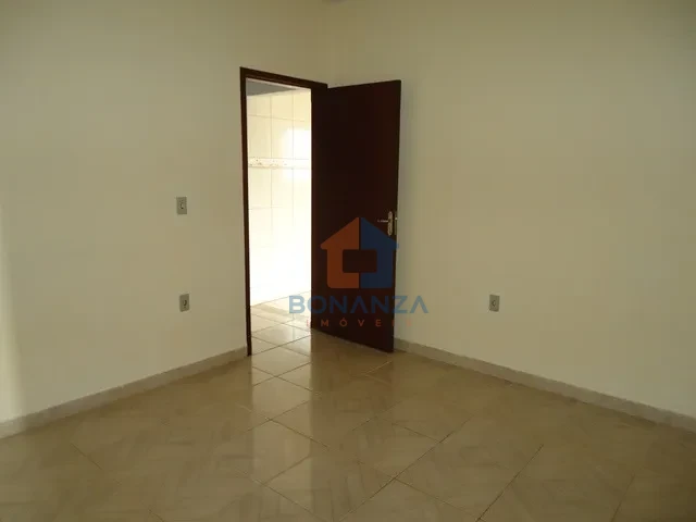 Imagens do imóveis Casa na Rua Doutor Plínio Aristides Targa 30