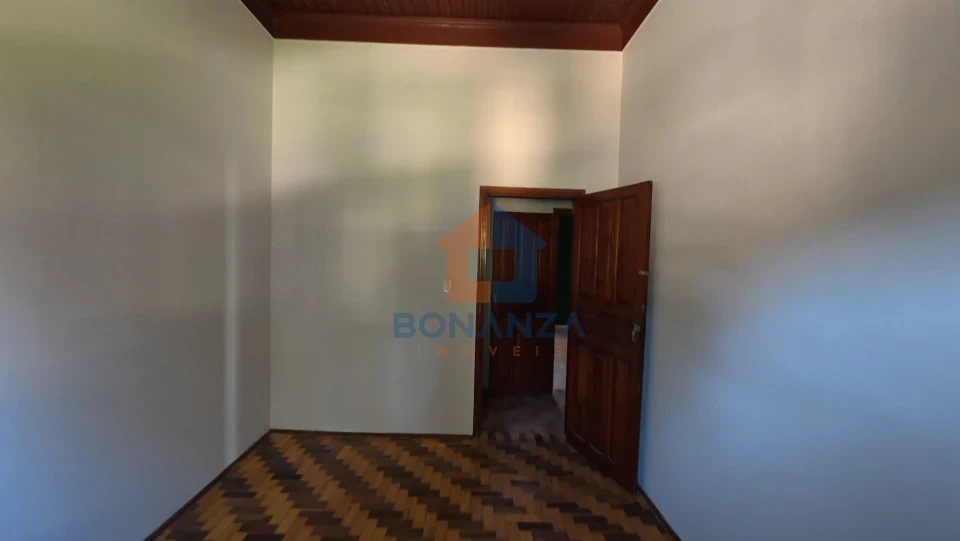 Casa Piso Superior - R. XV de Novembro, 323