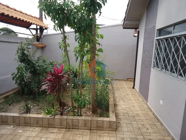 Imagens do imóveis Casa à venda na Av. São Paulo, 75
