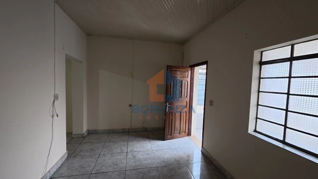 Casa na Avenida Irmãs Campos Silveira, 436