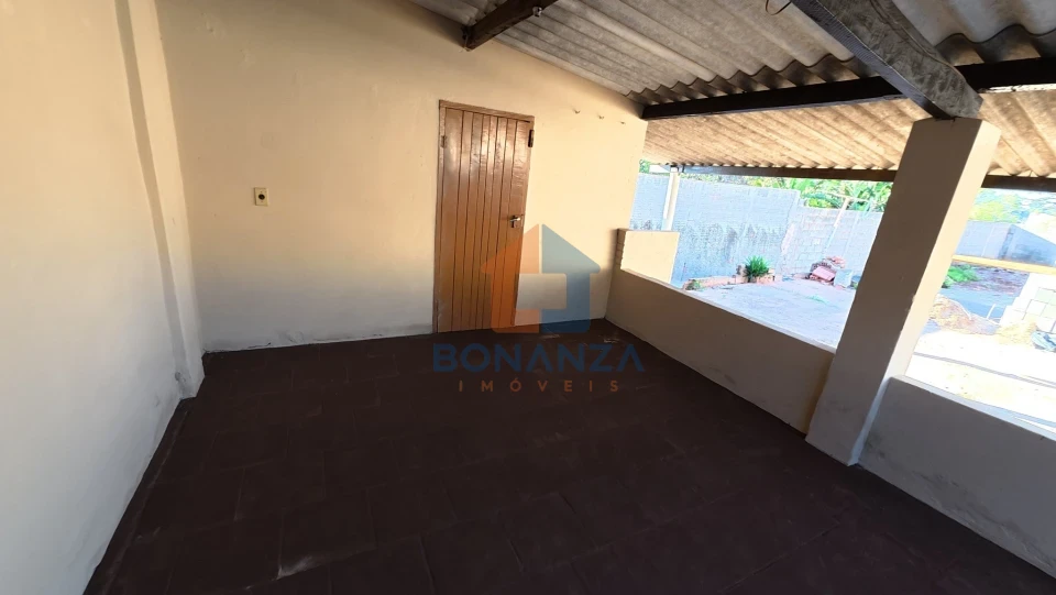 Casa na Avenida Irmãs Cintra, 57