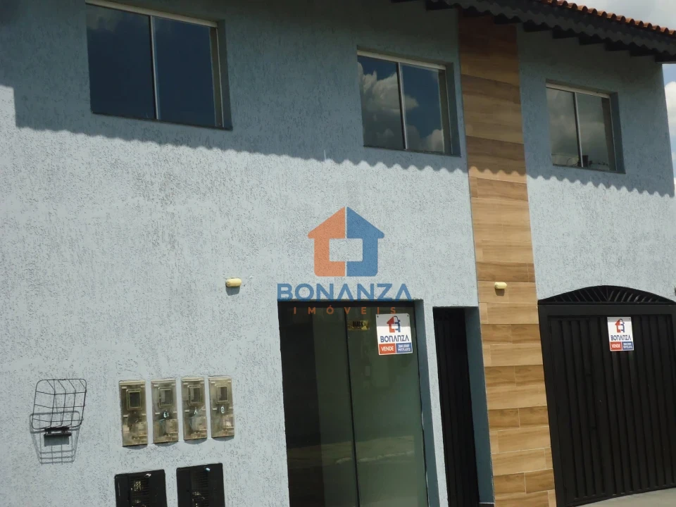 Imagens do imóveis Imóvel Residencial e Comercial à Venda na Conquista - R. Gabriel Bage, 61
