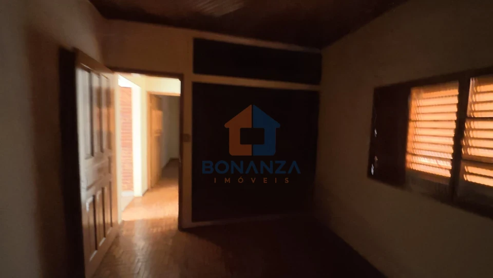 Casa na Avenida Irmãs Cintra, 57