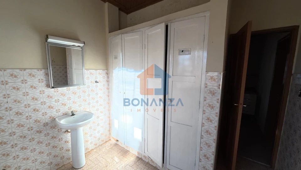 Casa na Avenida Irmãs Cintra, 57