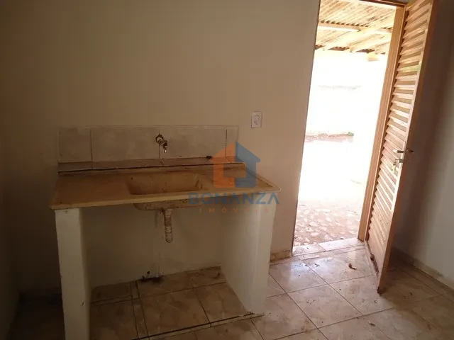 Casa na Avenida Doutor Adhemar de Barros 358 FDS