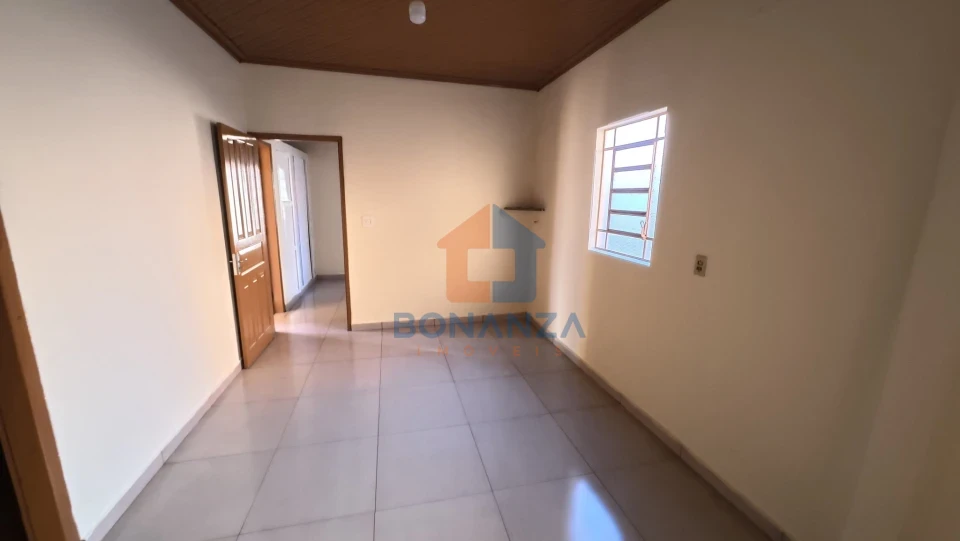 Casa na Avenida Irmãs Cintra, 57