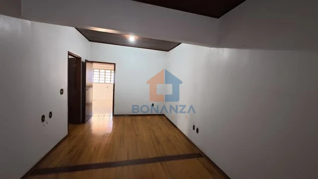 Imagens do imóveis Casa à venda na Avenida do Café, 65