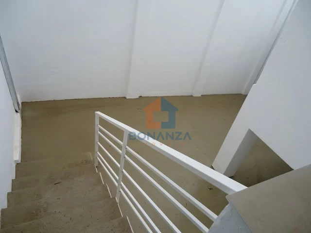 Imagens do imóveis Imóvel Comercial Novo - Av. Irmãs Cintra, 481