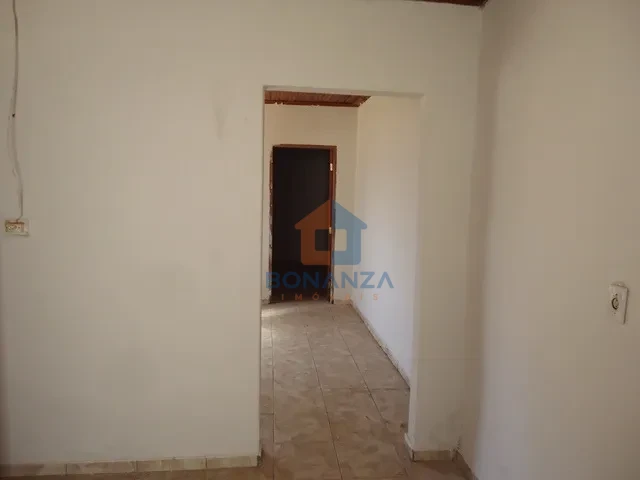 Casa na Avenida Doutor Adhemar de Barros 358 FDS