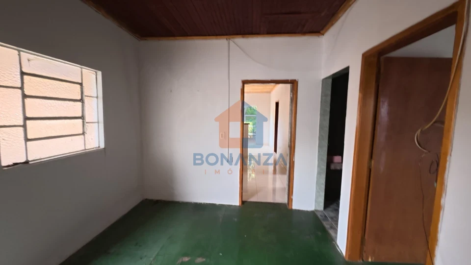 Imagens do imóveis Casa na Rua José Bergamíni, 09