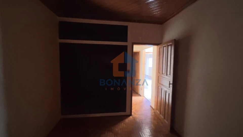 Casa na Avenida Irmãs Cintra, 57