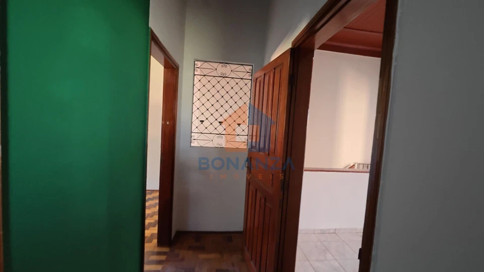 Casa Piso Superior - R. XV de Novembro, 323