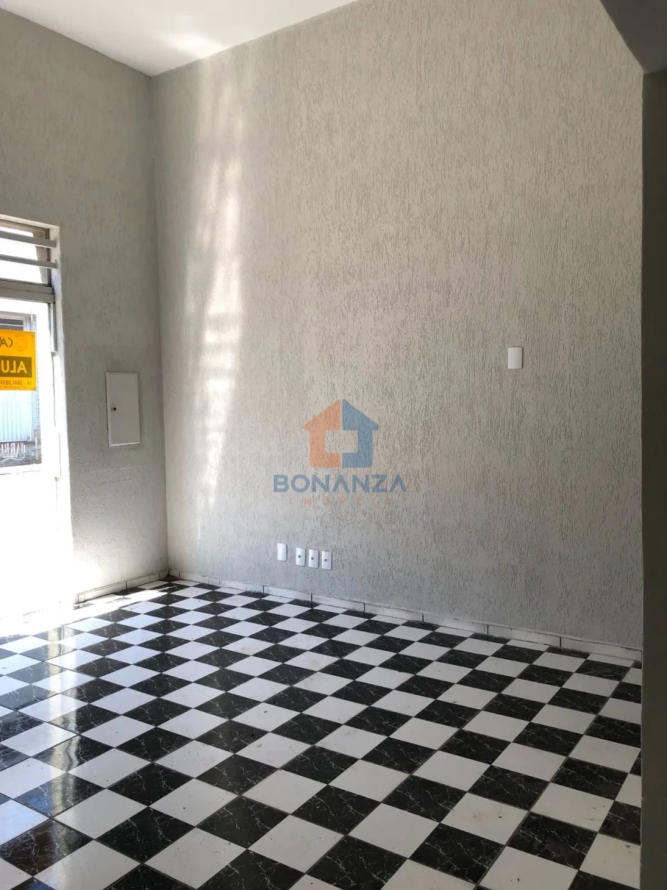 Imagens do imóveis Salão Comercial na Rua Duque de Caxias, nº 386