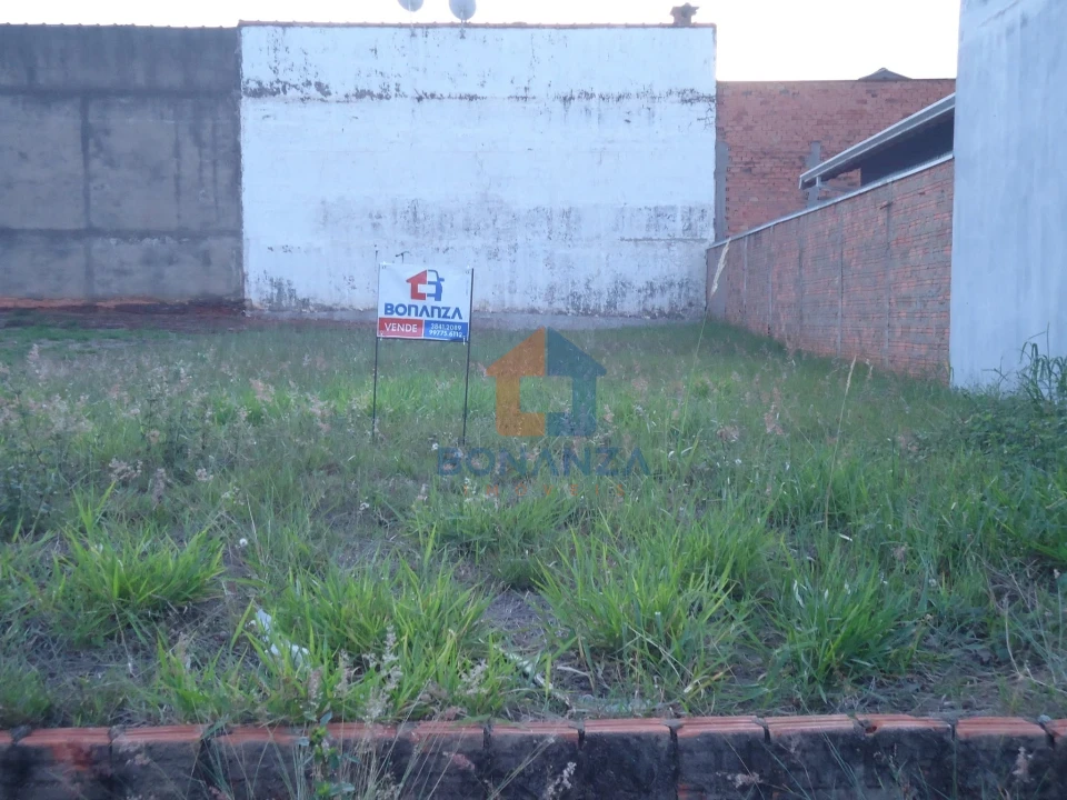 Imagens do imóveis Terreno à Venda no Jardim de Vicentes - R. Manuel Fernandez