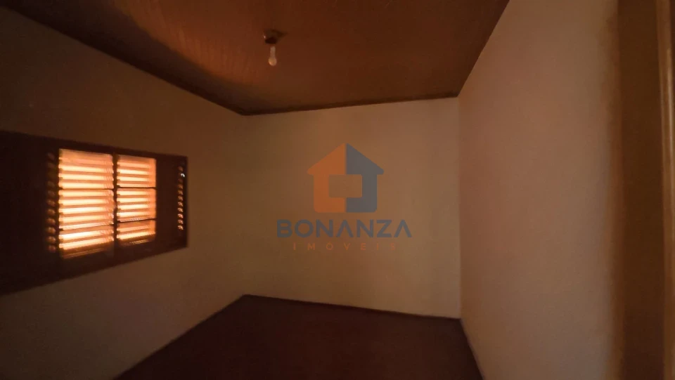 Casa na Avenida Irmãs Cintra, 57