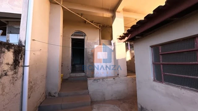 Imagens do imóveis Casa à venda na Avenida do Café, 65