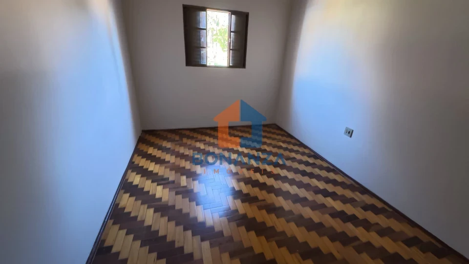 Casa Piso Superior - R. XV de Novembro, 323