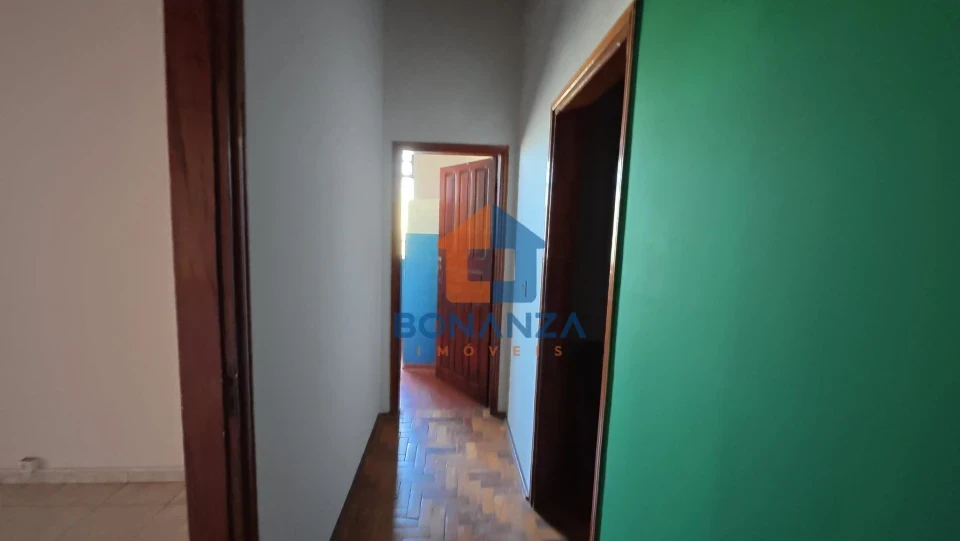 Casa Piso Superior - R. XV de Novembro, 323