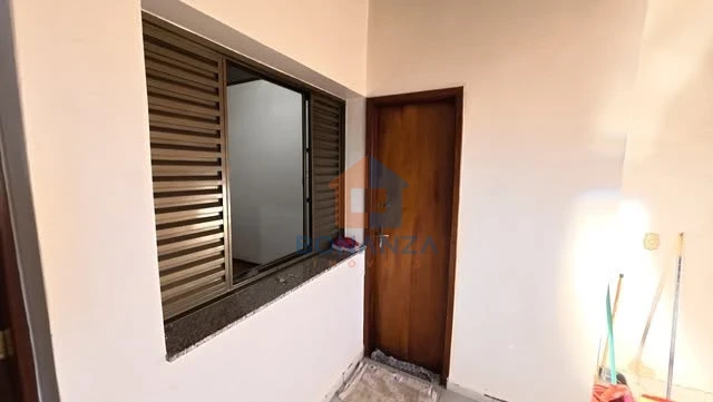 Imagens do imóveis Casa à venda na Avenida do Café, 65