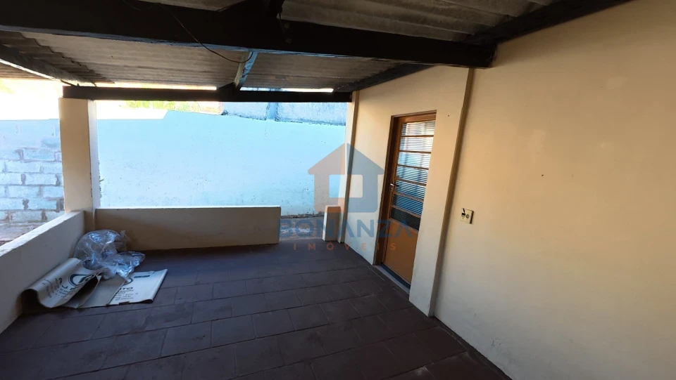 Casa na Avenida Irmãs Cintra, 57
