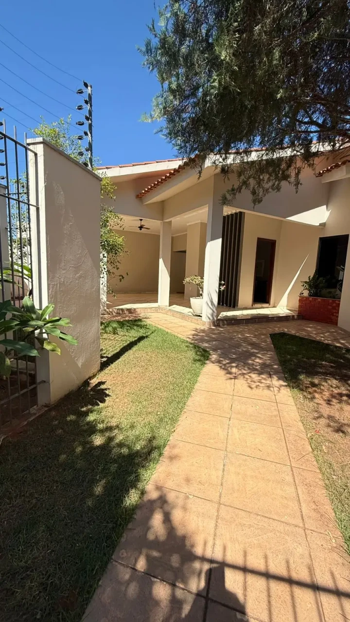 Imagens do imóveis CASA À VENDA CASA RONDONÓPOLIS