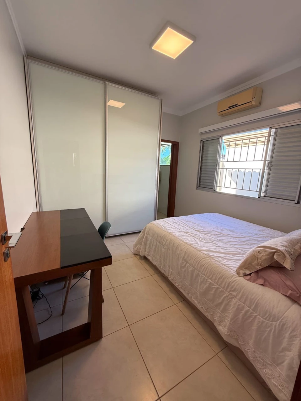 Imagens do imóveis Casa no Condomínio Village do Cerrado  Á Venda Casa Rondonópolis