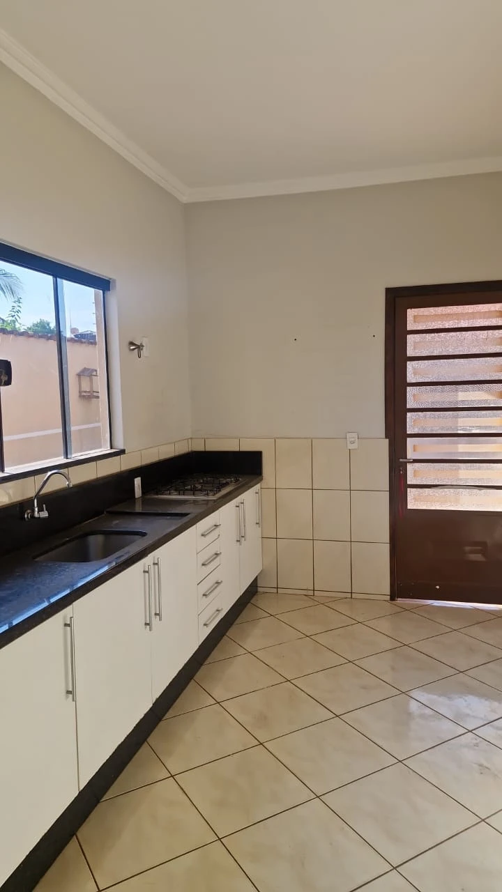 Imagens do imóveis Casa Para Alugar Parque Sagrada Família Rondonópolis