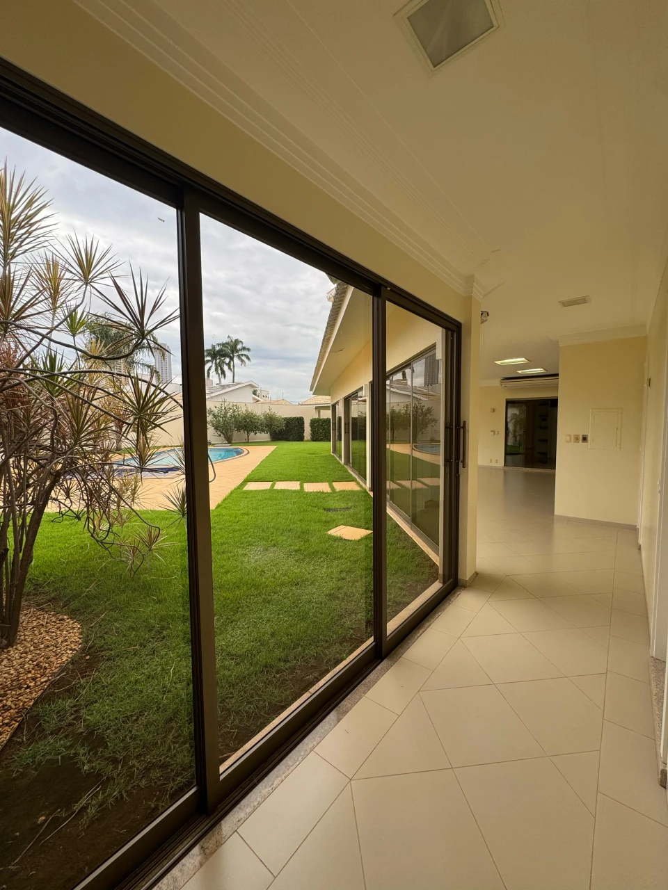 Imagens do imóveis Casa Á Venda Parque Sagrada Família Rondonópolis