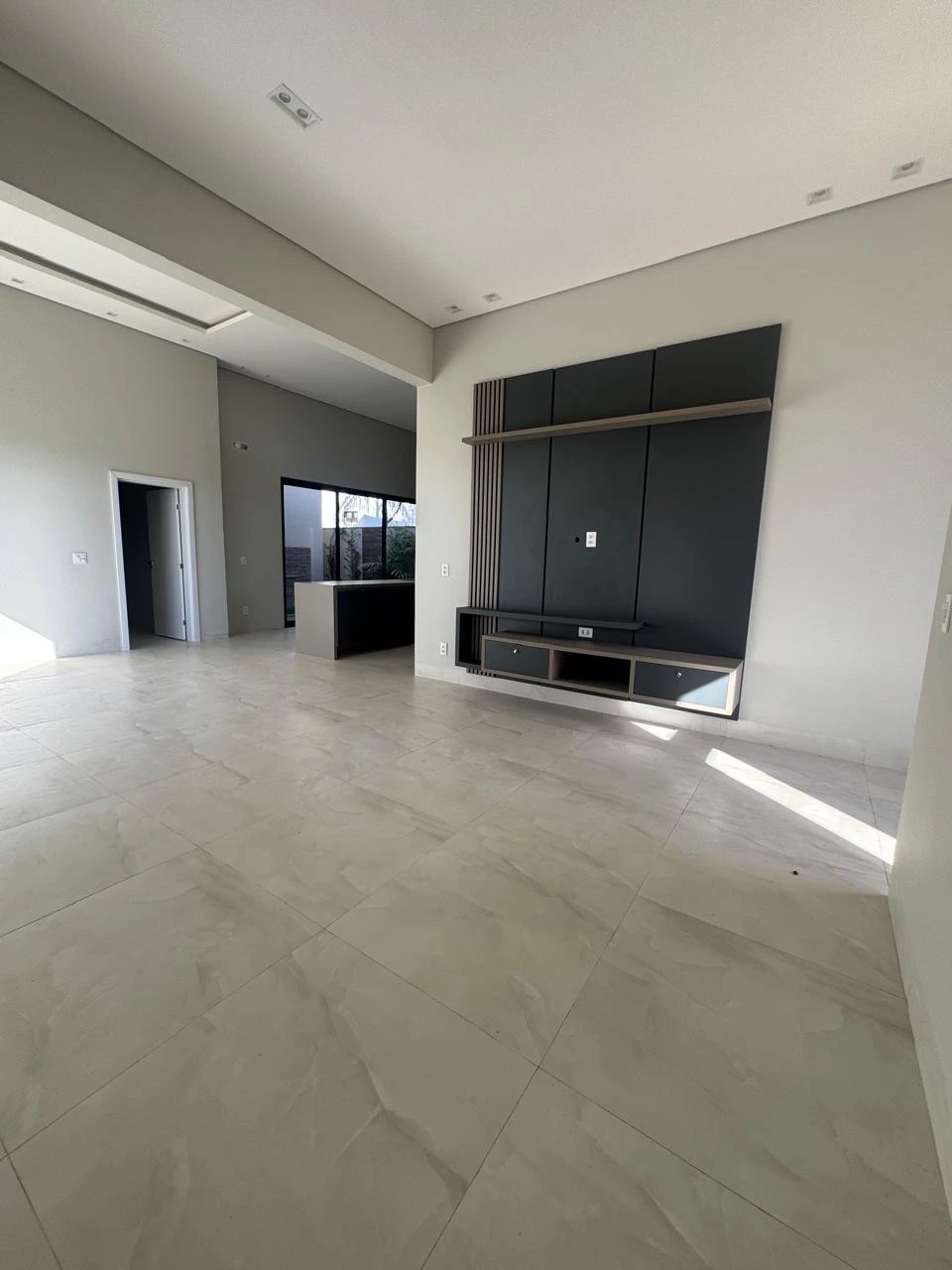 Imagens do imóveis Casa Em Condomínio Á Venda E Locação Casa Rondonópolis