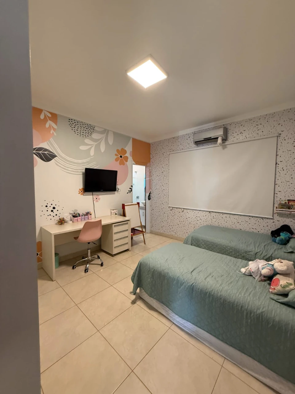 Imagens do imóveis Casa no Condomínio Village do Cerrado  Á Venda Casa Rondonópolis