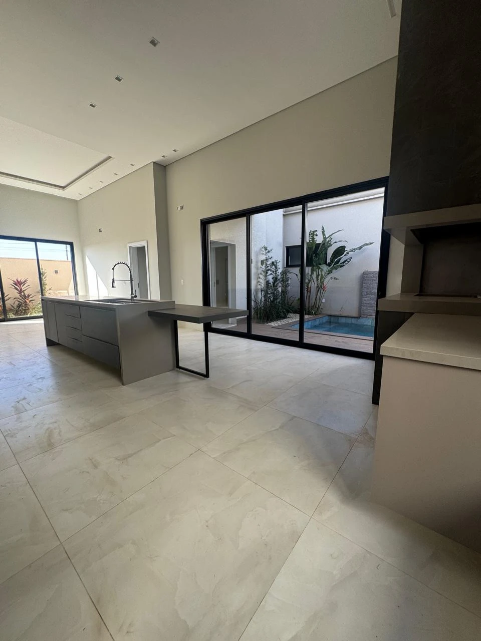 Imagens do imóveis Casa Em Condomínio Á Venda E Locação Casa Rondonópolis