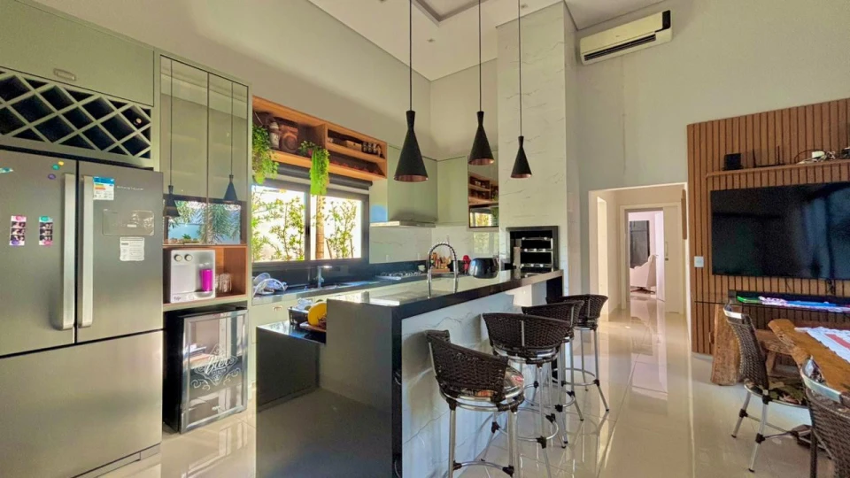 Imagens do imóveis Casa Em Condomínio Á Venda Casa Rondonópolis